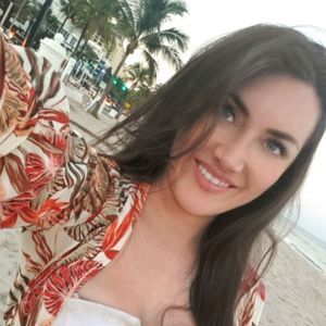 Meet your Posher, Lesly